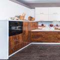Разновидности деревянных фасадов для кухни, их изготовление и монтаж своими руками